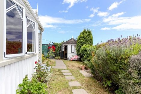 Photo of property in 85 Gover Street, New Plymouth, 4310