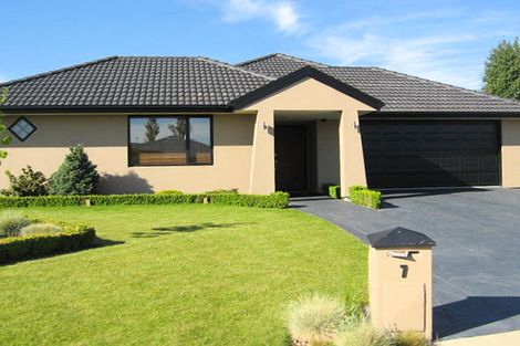 Photo of property in 7 Baltic Place, Northwood, Christchurch, 8051