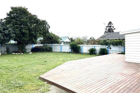 Photo of property in 7 Barrys Road, Glendene, Auckland, 0602