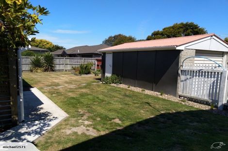 Photo of property in 18a Coopers Road, Dallington, Christchurch, 8061