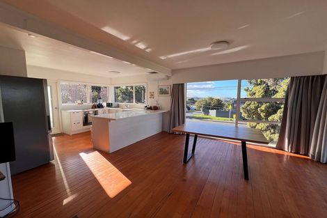 Photo of property in 2/110 Sylvan Avenue, Northcote, Auckland, 0627