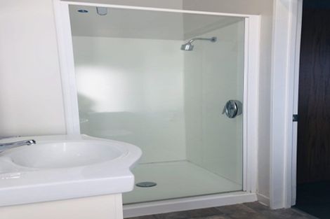 Photo of property in 42a Maxwell Street, Riccarton, Christchurch, 8041