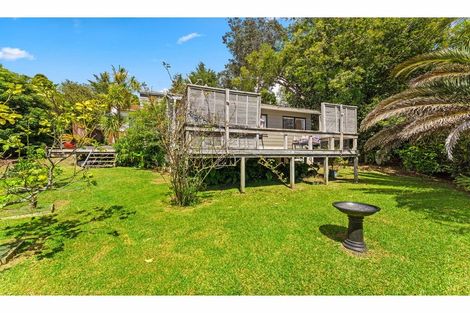 Photo of property in 2/74 Cockayne Crescent, Sunnynook, Auckland, 0620