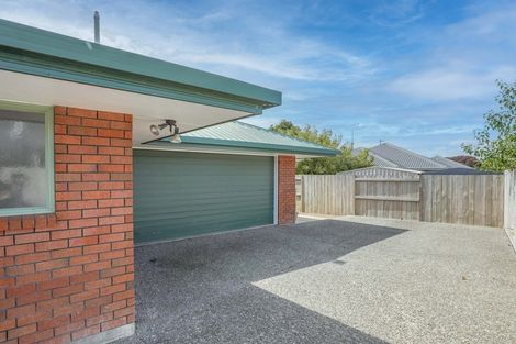 Photo of property in 4 Rothesay Place, Highbury, Palmerston North, 4412