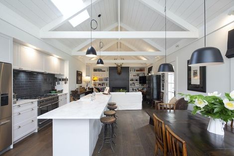 Photo of property in 32 Flynn Lane, Arrowtown, 9302