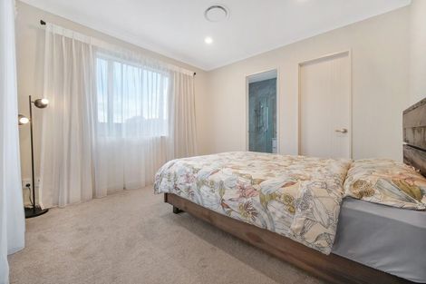 Photo of property in 54 Siren Street, Wainui, 0932