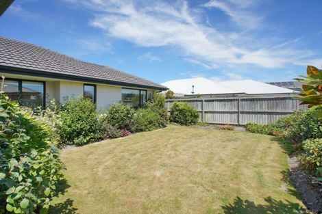 Photo of property in 10 Noble Close, Rangiora, 7400