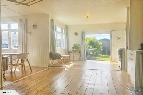 Photo of property in 69 Peel Street, Westport, 7825