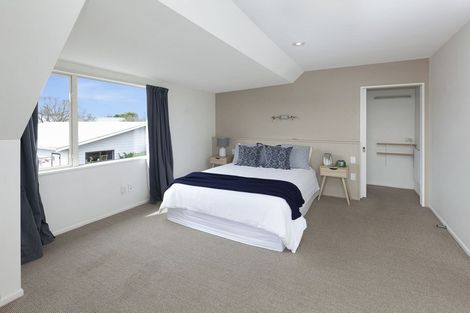 Photo of property in 2 Lewisham Park, St Albans, Christchurch, 8052