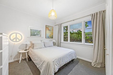 Photo of property in 50 Centaurus Road, Cashmere, Christchurch, 8022