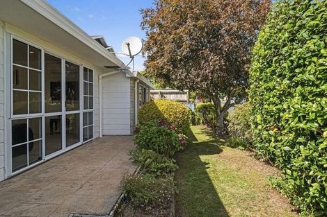 Photo of property in 2/76 Rokino Road, Hilltop, Taupo, 3330
