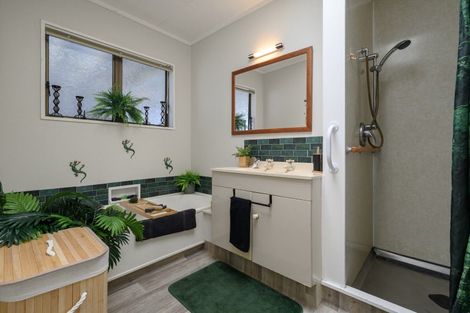 Photo of property in 13 Gray Street, Katikati, 3129