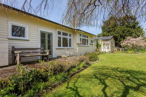 Photo of property in 36 Riverdale Road, Dannevirke, 4930