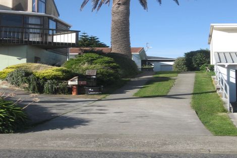 Photo of property in 2/4 Lambley Road, Titahi Bay, Porirua, 5022