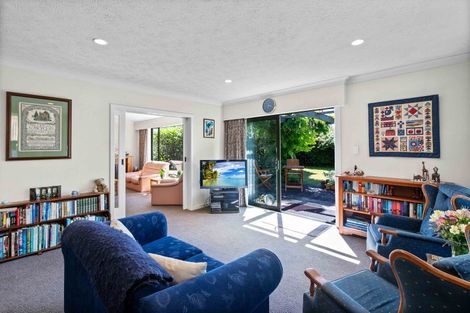 Photo of property in 32 Cruickshank Crescent, Rosedale, Invercargill, 9810