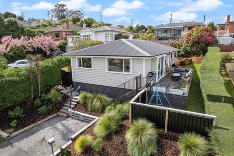 Photo of property in 400 Pine Hill Road, Pine Hill, Dunedin, 9010