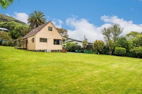 Photo of property in 69 Cluny Road, Plimmerton, Porirua, 5026