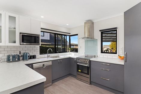 Photo of property in 15 Loveridge Place, Morrinsville, 3300