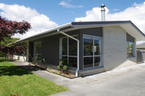 Photo of property in 39 Andrew Street, Waikanae, 5036
