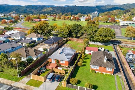 Photo of property in 24 Palmer Crescent, Silverstream, Upper Hutt, 5019