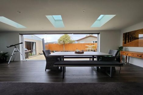 Photo of property in 10 Feist Street, Naenae, Lower Hutt, 5011