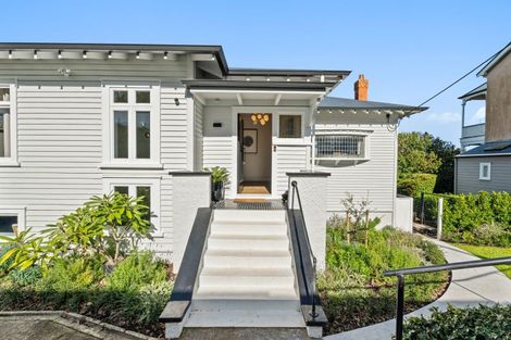 Photo of property in 19 Kerr Street, Devonport, Auckland, 0624