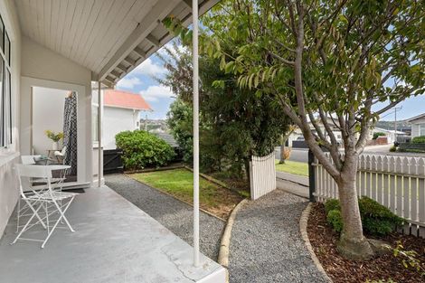 Photo of property in 23 Hargest Crescent, Saint Kilda, Dunedin, 9012