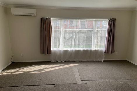 Photo of property in 130 Mangere Road, Otahuhu, Auckland, 1062