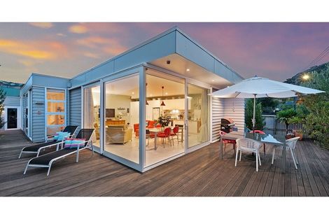 Photo of property in 33 Stoke Street, Sumner, Christchurch, 8081