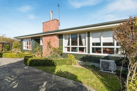Photo of property in 21 Torquay Place, Bryndwr, Christchurch, 8053