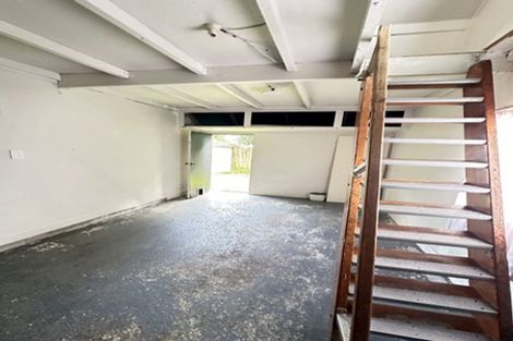 Photo of property in 3/15 Swanson Road, Henderson, Auckland, 0610