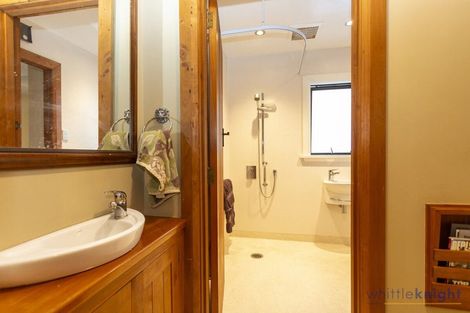 Photo of property in 374 Sawyers Arms Road, Harewood, Christchurch, 8051