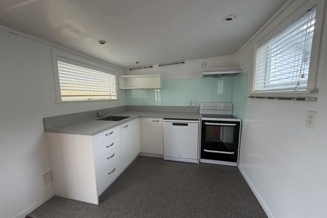 Photo of property in 27 Paremata Crescent, Paremata, Porirua, 5024