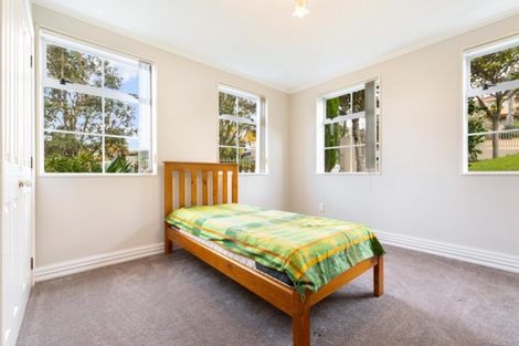 Photo of property in 14 Marguerita Place, West Harbour, Auckland, 0618