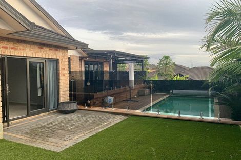 Photo of property in 290 Hill Road, The Gardens, Auckland, 2105