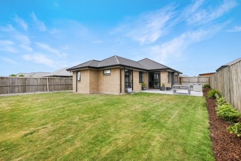 Photo of property in 35 Bradbury Avenue, Rolleston, 7614