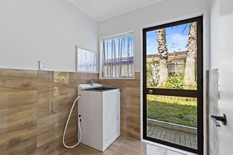 Photo of property in 2/8 Coates Road, Papatoetoe, Auckland, 2025