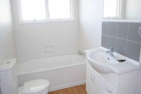 Photo of property in 1 Westmont Street, Ilam, Christchurch, 8041