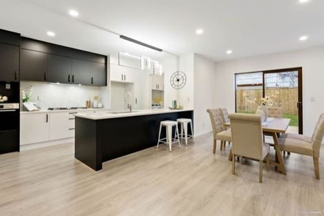 Photo of property in 2 Fjord Way, Karaka, Papakura, 2113