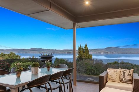 Photo of property in 168 Kawaha Point Road, Kawaha Point, Rotorua, 3010
