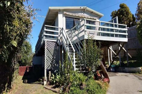 Photo of property in 15 Rata Road, Stanmore Bay, Whangaparaoa, 0932