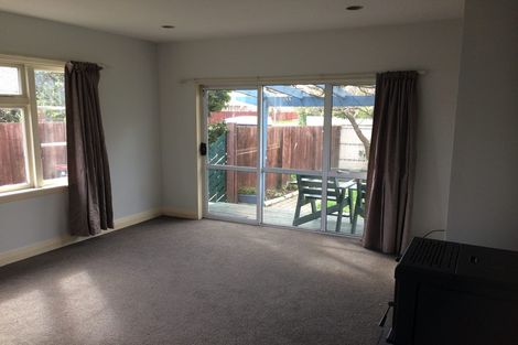 Photo of property in 28 Winters Road, Redwood, Christchurch, 8051