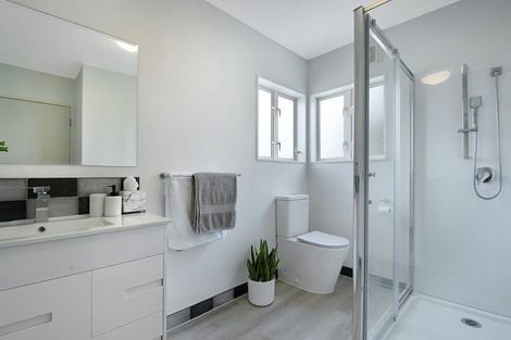 Photo of property in 8 Blumhardt Place, Avondale, Auckland, 1026