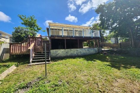 Photo of property in 22 Parrs Cross Road, Henderson, Auckland, 0612