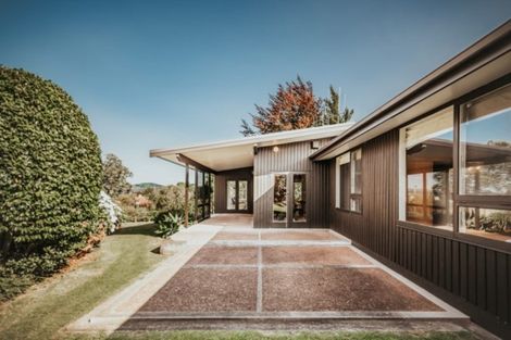 Photo of property in 345 Devonport Road, Tauranga, 3110