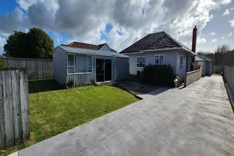 Photo of property in 33 Upjohn Street, Brooklands, New Plymouth, 4310