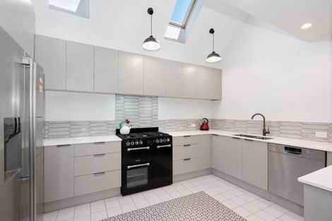 Photo of property in 2/44 Straven Road, Riccarton, Christchurch, 8011