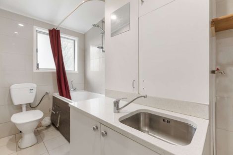 Photo of property in 7/66 Astley Avenue, New Lynn, Auckland, 0600