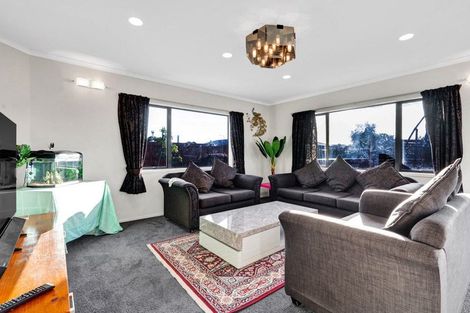 Photo of property in 5d James Drive, Bell Block, New Plymouth, 4312