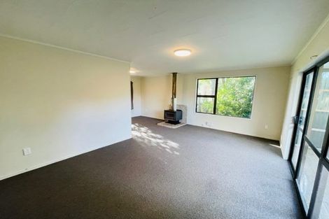Photo of property in 96 Kayes Road, Pukekohe, 2120